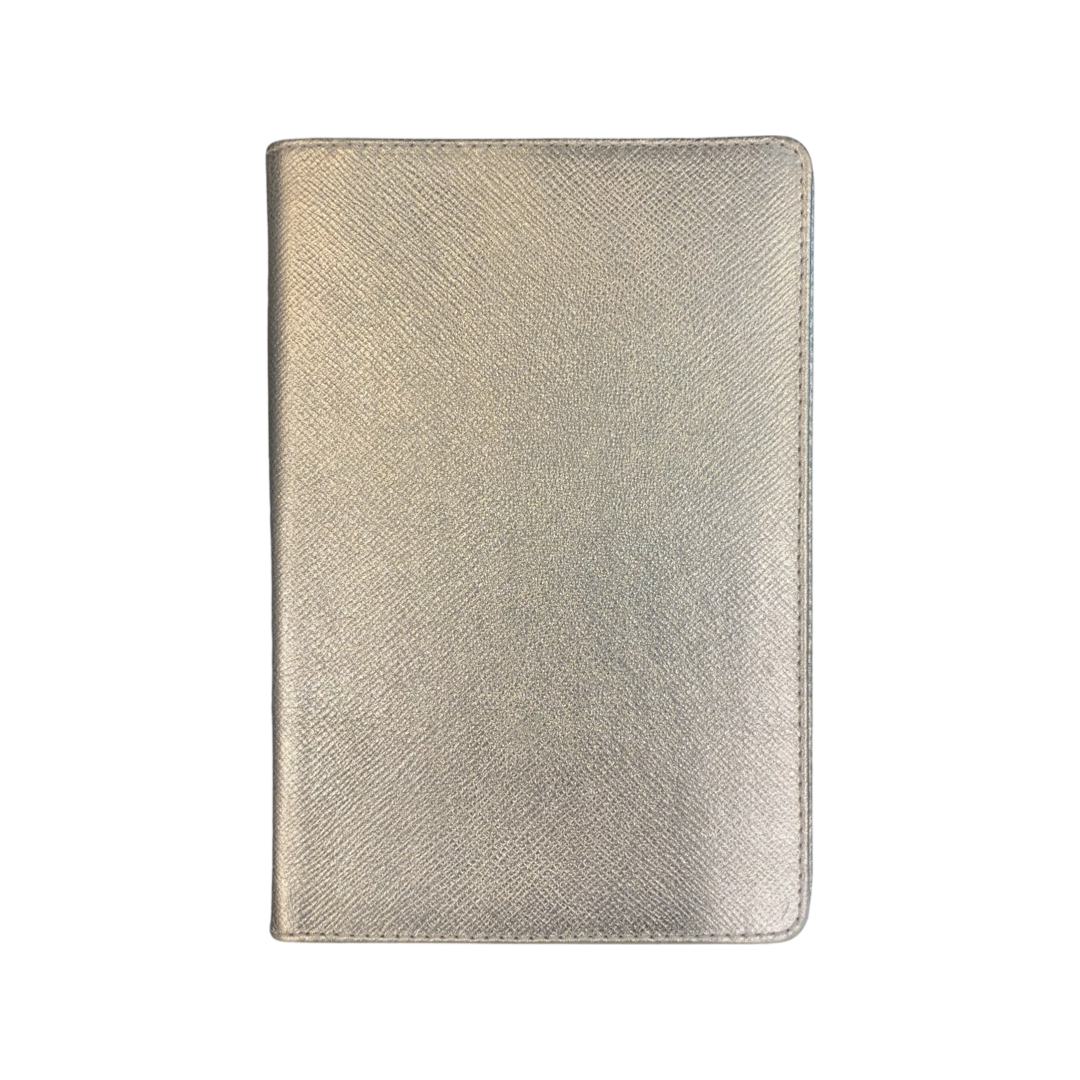 Leather Notebook | 8x6" | Refillable Journal | Crossgrain Leather | Silk Pockets